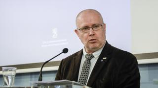 Työministeri Jari Lindströmin tiedotustilaisuus: 02.10.2018 12.16