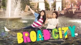 Broad City(Paramount+) - Sliding Doors