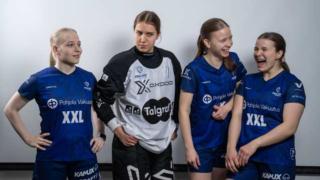 Puola - Suomi, alkusarjan ottelu, U19-naisten salibandyn MM- kisat