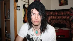 Rokkipesä: Muumiomummo pelottelee The Blankon treenikämpällä