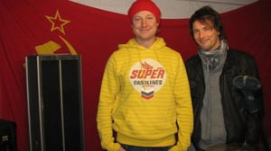 Rokkipesä: Sunrise Avenuen treenikämpältä löytyy seksilelu