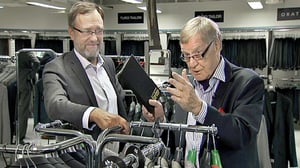 Muisti: Takkeja rajan taa