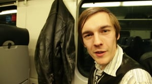 Huumorijoulukalenteri: Setä reissaa 2