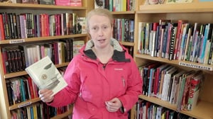 Kirjojen Suomi: Kirja, joka kolahti: Johannes Anyuru - En storm kom från paradiset