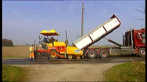 Isot koneet: Asfalttikone