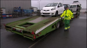 Isot koneet: Autonkuljetusauto