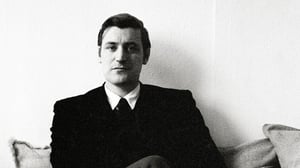 Ted Hughes, kuolematon runoilija