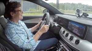 Kansan liike: Onko robottiautolla vastuuta?