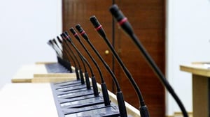 Keskustelu soten valinnanvapaudesta