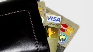 Yle Uutisluokka Triplet: Maksuvälinepetoksissa varkaille kelpaa niin identiteetti kuin käteinen