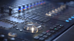 Luova 100: Äänisuunnittelija Salla Hämäläinen