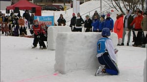 Yle Uutisluokka Triplet: Lumisota pyrkii olympialaisten näytöslajiksi Kiinaan vuonna 2022