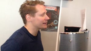 Oi maamme!: Selosta tai dubbaa itse vanha lyhäri!