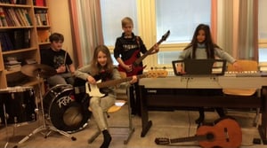 Stafettkarnevalen 2017 - skolornas egna videor: Taklax skola