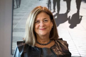 Yle Uutisluokka Triplet: Johtamisguru: Hyvä CV ei takaa enää pomon paikkaa