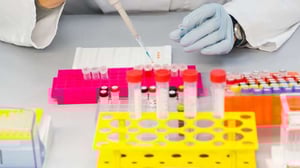 Yle Uutisluokka Triplet: Turhista antibioottikuureista halutaan eroon