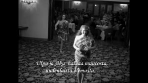 Oi maamme!: Muuttumisleikki