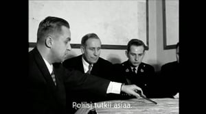 Oi maamme!: Pimeämpi puoli