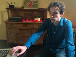 Yle Uutisluokka Triplet: Venäläissivusto kertoo somesukupolvelle vuoden 1917 vallankumouksesta