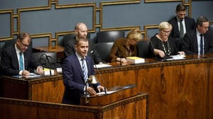 Yle Uutisluokka Triplet: Oppositio ryöpytti hallitusta budjetista