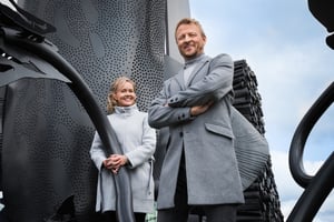 Let the Peoples Sing (in English)