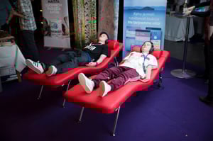 Yle Uutisluokka Triplet: Biohakkeri seuraa terveyttään tekniikan avulla