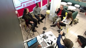 Slaget efter tolv - dagens debatt: Slaget efter tolv: Integrerade eller isolerade?