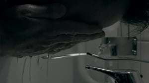 Tuhkimotarinoita: Särkevä suru