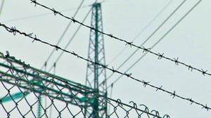 MOT: Suomi polvilleen 15 minuutissa: 08.01.2016 12.00