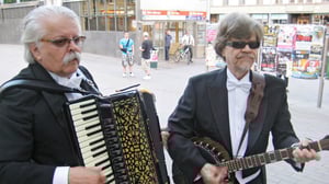 Dok: Helsinginkatua pitkin: 30.12.2015 20.01