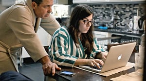 Dokumenttiprojekti: Isän tyttö (S): 01.02.2016 21.30