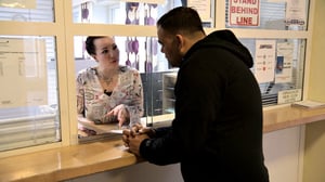 Dok: Ylva, Vivian ja pakolaiset: 25.04.2016 15.00