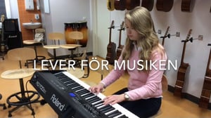 Yle Nyheter Östnyland: Luciakandidat nr 3: Mimmi Johansson (S): 05.11.2015 05.30