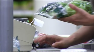 Yle Uutisluokka Triplet: Kauppojen aukiolo vapautuu (S): 16.12.2015 14.45