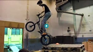 Yle Uutisluokka Triplet: Trial-pyöräily on yksi SM-viikon lajeista (S): 10.02.2016 12.28