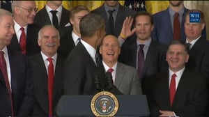 Yle Uutisluokka Triplet: Unohdettu sankari Kimmo Timonen sai ylistystä presidentti Obamalta (S): 19.02.2016 13.43