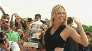 Yle Uutisluokka Triplet: Maria Sharapova kärysi dopingista (S): 08.03.2016 12.07