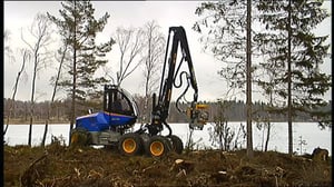 Isot koneet: Puunkorjuukone: 09.03.2016 14.56