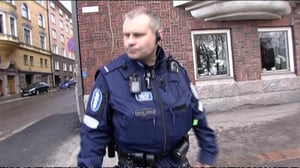 Yle Uutisluokka Triplet: Haalarikamerasta tulossa poliisin vakiovaruste (S): 21.04.2016 09.56