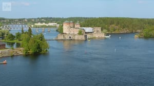 Meidän maamme - Vårt land: Ainutlaatuinen kurkistus Olavinlinnaan: Savonlinna ilmasta!: 08.01.2017 22.00