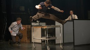 Yle Uutisluokka Triplet: Tanskalainen nykysirkusryhmä vaatii arkeen leikkimieltä (S): 19.01.2017 10.23