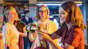 Velvet - muotitalon tarina (7): 22.12.2016 19.00