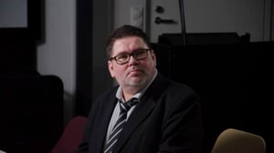 Yle FOLK: Tuntematon Vlogilas: Sponsori: 20.06.2016 12.00