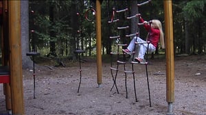 Yle Uutisluokka Triplet: Lasten liikuntasuositusta nostettiin tunnilla (S): 08.09.2016 11.29