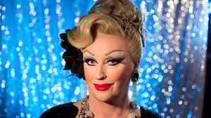 Lontoon drag-kuningattaret: 27.06.2016 09.00