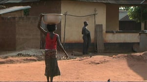 Yle Uutisluokka Triplet: Suomi kohdistaa kehitysavun naisten ja tyttöjen koulutukseen (S): 19.09.2016 09.20