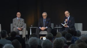 Helsingin kirjamessut: Martti Ahtisaari, Jaakko Iloniemi ja Tapani Ruokanen (S): 29.10.2016 14.43