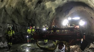 Yle Uutisluokka Triplet: Suomen kultakaivokset elävät kädestä suuhun (S): 19.12.2016 10.13