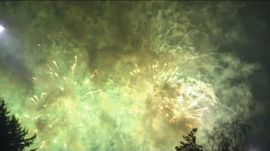 Yle Nyheter TV-nytt: Finlands största fyrverkeri i Kotka: 31.12.2016 19.15