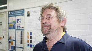 Yle Uutisluokka Triplet: Fysiikan Nobel-voittaja: "Enimmäkseen vain istun ja yritän selvittää onko missään mitään järkeä" (S): 05.10.2016 10.38